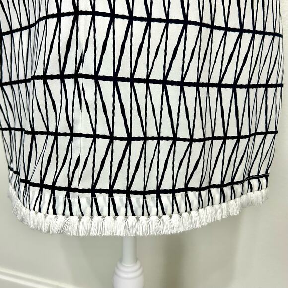 Banana Republic Geometric Sleeveless Top XS Womens Fringe Blue White Blouse Boho - Picture 4 of 7